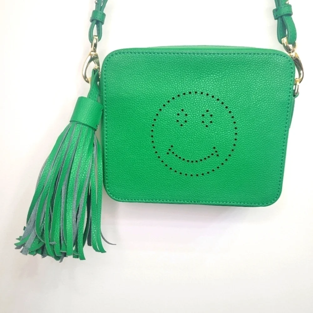 [NWOT] SMILEY FACE 😊 GREEN CAMERA BAG WITH TASSEL (from Korea)💚